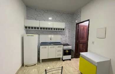 Imagem: O apartamento possui 1 Dormitório, 1 Banheiro, 1 Vaga na garagem