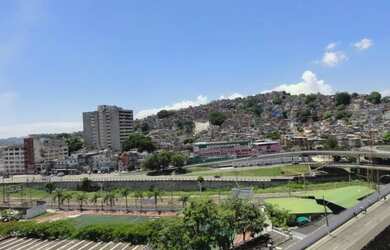 Imagem: O apartamento possui 3 Dormitórios, 2 Banheiros, 1 Vaga na