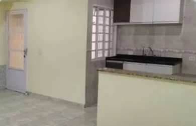 Imagem: A casa possui 2 Dormitórios, 1 Banheiro, 65m² de Área e