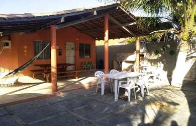 Imagem: A casa possui 3 Dormitórios, 4 Vagas na garagem e está localizado