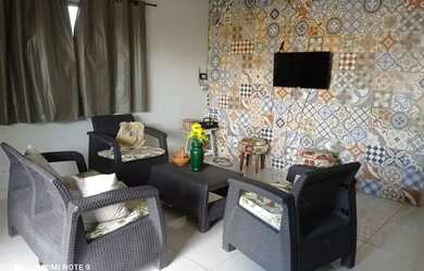 Imagem: A casa possui 3 Dormitórios, 2 Vagas na garagem e está localizado