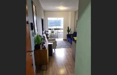 Imagem: O apartamento possui 1 Dormitório, 1 Banheiro, 1 Vaga na garagem