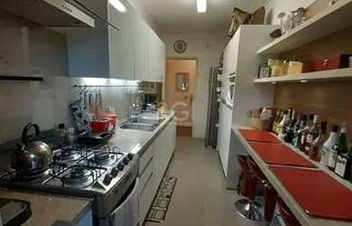 Imagem 13: Apartamento de dois dormitórios, e uma vaga de garagem no bairro Bela...