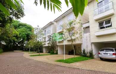 Imagem: A casa em condomínio possui 3 Dormitórios, 5 Banheiros, 5