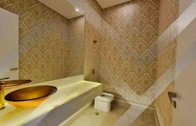 Imagem: A casa em condomínio possui 5 Dormitórios, 5 Banheiros, 5