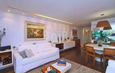 Imagem: A casa em condomínio possui 3 Dormitórios, 3 Banheiros, 2