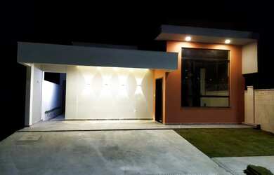 Imagem: A casa em condomínio possui 3 Dormitórios, 2 Banheiros, 2