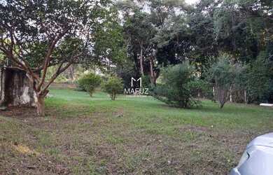 Imagem: O terreno possui 1.000m² de Área e está localizado em Condados