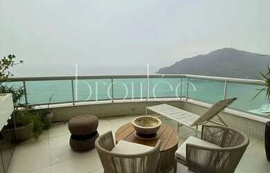 Imagem: O apartamento para alugar possui 4 Dormitórios, 4 Banheiros