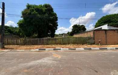 Imagem: O terreno possui 483m² de Área e está localizado em Mecejana