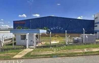 Imagem: O depósito possui 3.857m² de Área e está localizado em