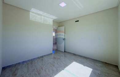 Imagem 15: Casa nova de esquina em Criciúma, bairro Buenos Aires, 2 quartos, com acabamento moderno