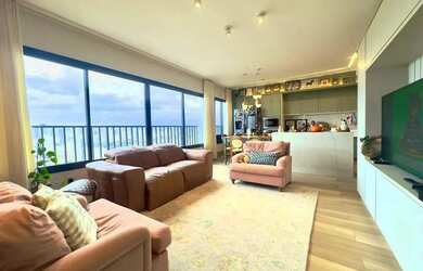 Imagem: O apartamento possui 3 Dormitórios, 4 Banheiros, 2 Vagas na