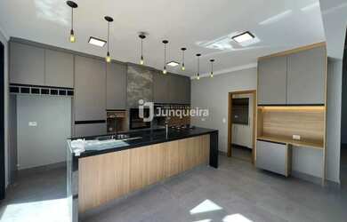 Imagem: A casa em condomínio possui 3 Dormitórios, 5 Banheiros, 4