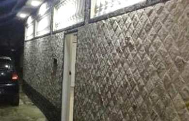 Imagem 1: Alugo casa em Tubiacanga. 1 Vaga na garageme2 Dormitórios