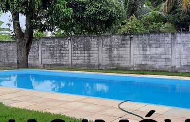 Imagem: A casa possui 3 Dormitórios, 1 Banheiro, 1.600m² de Área