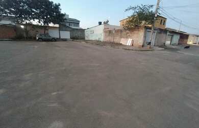 Imagem 12: Casa na 39 do Leste Gama. Churrasqueira, Varanda, 275m² de Áreae5 Vagas...