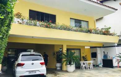 Imagem: A casa possui 4 Dormitórios, 5 Banheiros, 290m² de Área e