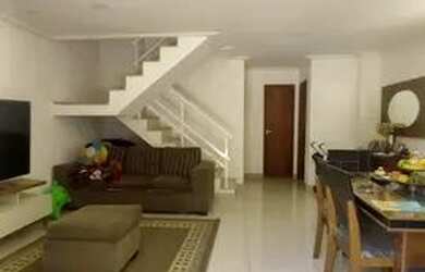 Imagem: A casa possui 4 Dormitórios, 4 Banheiros, 2 Vagas na garagem