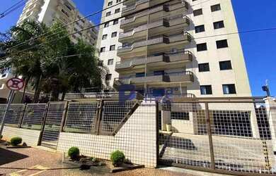 Imagem: O apartamento possui 3 Dormitórios, 2 Banheiros, 2 Vagas na