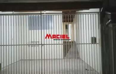 Imagem: A casa possui 2 Dormitórios, 1 Banheiro, 2 Vagas na garagem