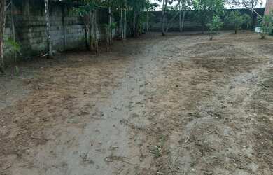 Imagem: O terreno possui 300m² de Área e está localizado em Colônia