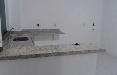 Imagem: A casa possui 1 Dormitório, 1 Banheiro e está localizado