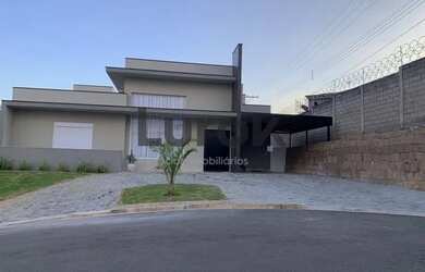 Imagem: A casa em condomínio possui 3 Dormitórios, 5 Banheiros, 4