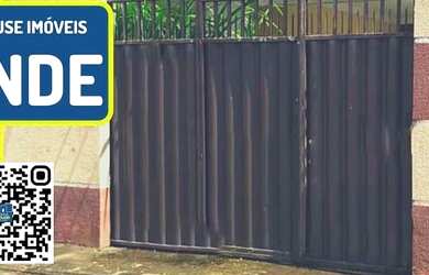 Imagem: A casa possui 2 Dormitórios, 2 Banheiros, 1 Vaga na garagem