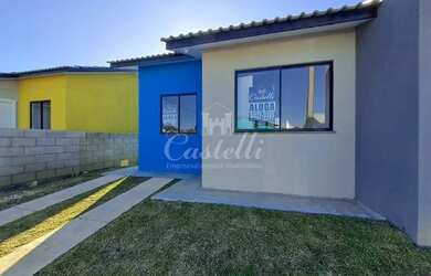 Imagem: A casa possui 2 Dormitórios, 1 Banheiro, 1 Vaga na garagem