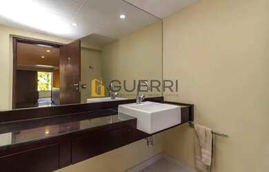 Imagem: A casa possui 5 Dormitórios, 4 Banheiros, 3 Vagas na garagem