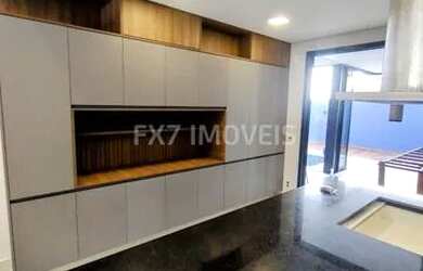 Imagem: A casa em condomínio possui 3 Dormitórios, 5 Banheiros, 4