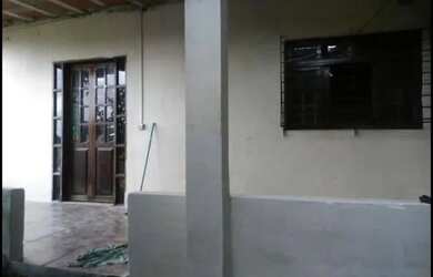 Imagem: A casa possui 2 Dormitórios, 2 Banheiros e está localizado