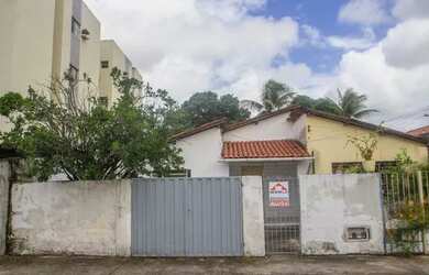 Imagem: A casa possui 3 Dormitórios, 1 Banheiro, 119m² de Área e