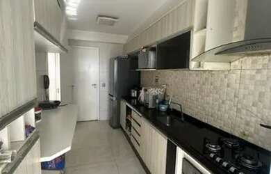 Imagem: O apartamento possui 4 Dormitórios, 2 Banheiros, 2 Vagas na