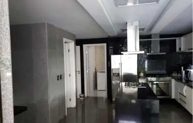 Imagem 2: Casa 5 quartos na pista km 13 na pista com todas as taxas inclusas