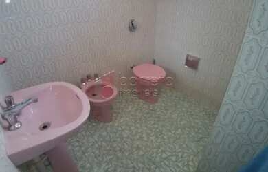 Imagem 2: Casa Padrão em Jundiaí. Varanda, 148m² de Área, 5 Vagas na garageme3...