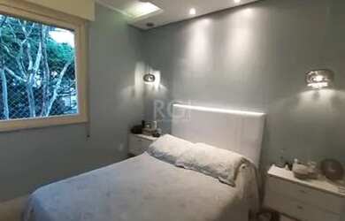 Imagem 6: Apartamento de dois dormitórios, e uma vaga de garagem no bairro Bela...