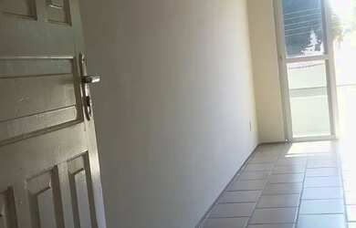 Imagem 6: ALUGO APART NA RUA DO ARIRIZAL POR R$ 1200 COND INCLUSO