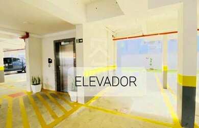 Imagem: O apartamento possui 2 Dormitórios, 1 Banheiro, 2 Vagas na