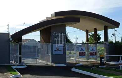 Imagem: O terreno possui 346m² de Área e está localizado em Porto