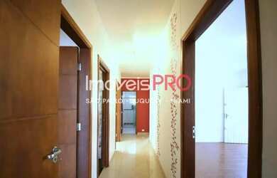 Imagem 3: Casa no Campo Belo. Churrasqueira, Varanda, 230m² de Áreae4 Vagas na...