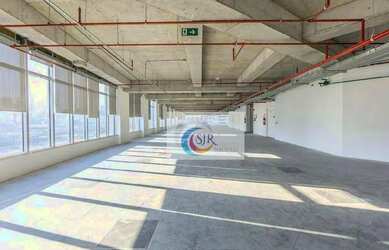 Imagem: O depósito possui 5 Vagas na garagem, 891m² de Área e está