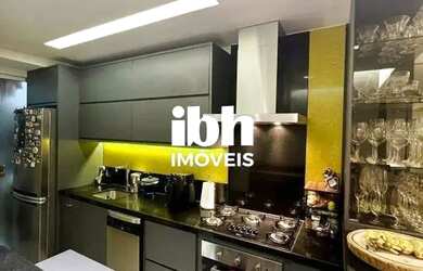 Imagem: O apartamento possui 3 Dormitórios, 2 Banheiros, 2 Vagas na