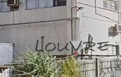 Imagem: O terreno possui 2.596m² de Área e está localizado em Água