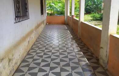 Imagem 12: Casa com terrenão baixou pra vender rápido