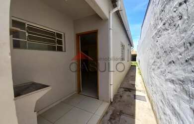 Imagem: A casa possui 2 Dormitórios, 1 Banheiro, 71m² de Área e