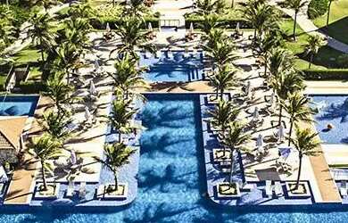 Imagem: O apartamento possui 4 Dormitórios, 3 Banheiros, 2 Vagas na