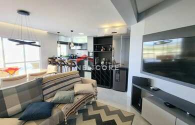 Imagem: O apartamento possui 3 Dormitórios, 1 Banheiro, 2 Vagas na