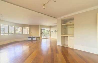 Imagem: O apartamento possui 4 Dormitórios, 4 Banheiros, 3 Vagas na